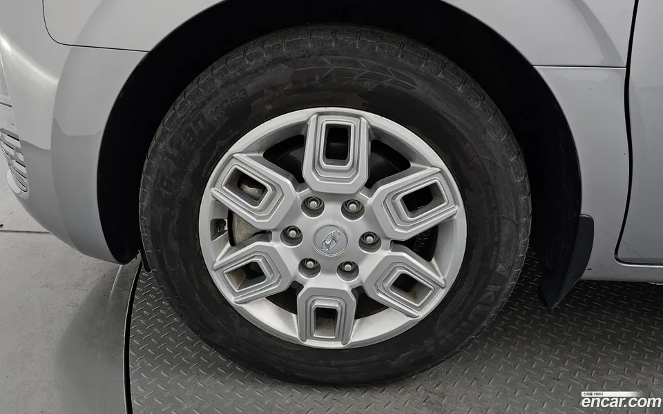 Hyundai Staria 4WD 9 2022 — миниатюра 5