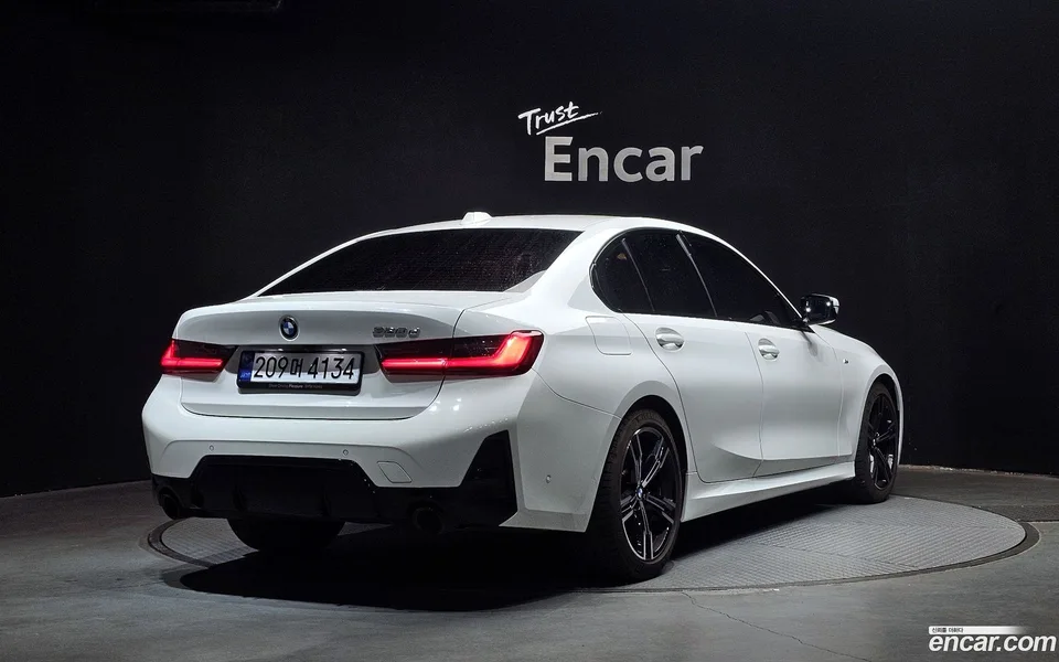 BMW 3 Series 320d M 2024 — миниатюра 2
