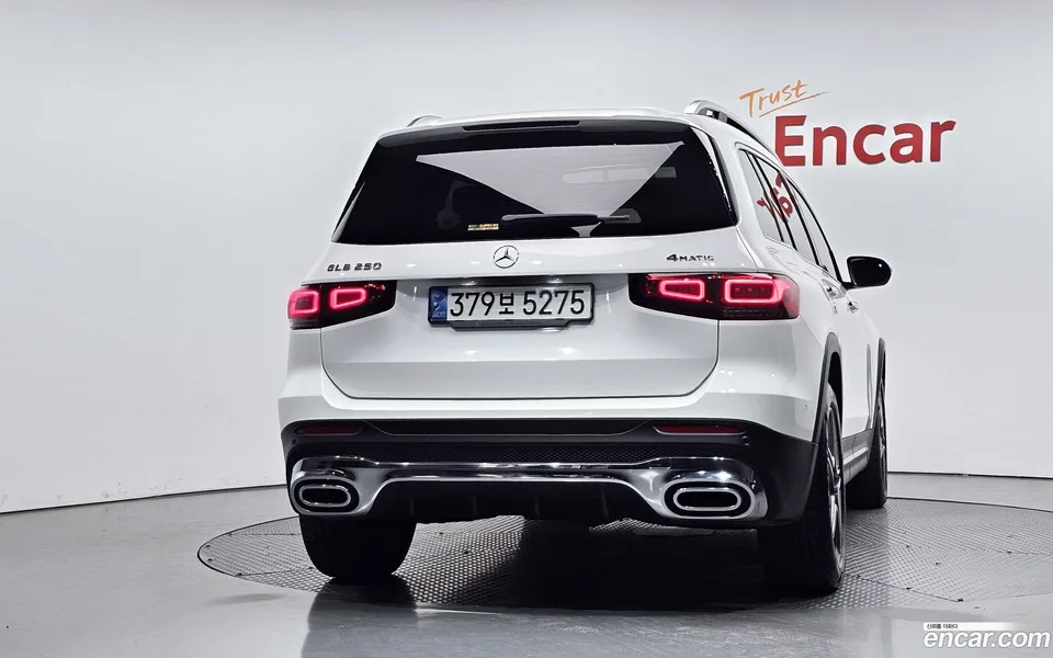 Mercedes-Benz GLB-Class GLB250 4MATIC 2022 — миниатюра 4
