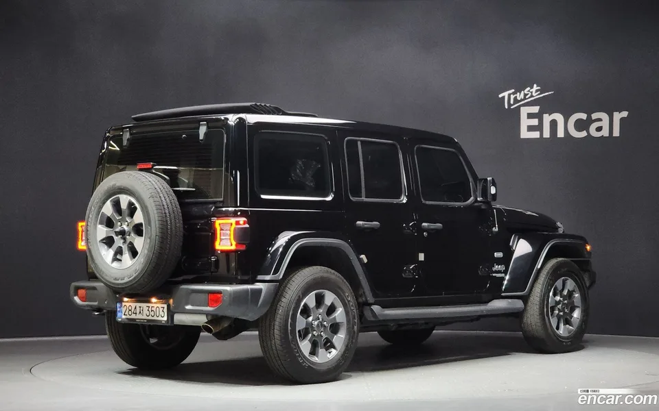 Jeep Wrangler 2.0 4 2022 — миниатюра 2
