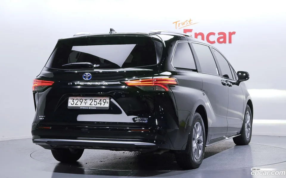 Toyota Sienna 2.5 AWD 2024 — миниатюра 2