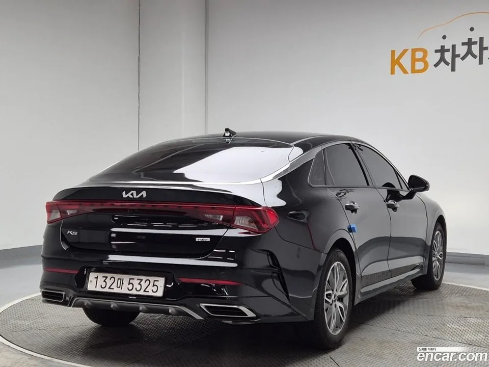 Kia K5 Hybrid 2023 — миниатюра 3