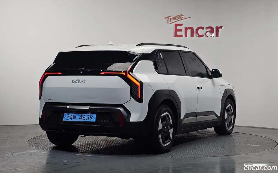Kia EV3 2WD 2024 — миниатюра 2