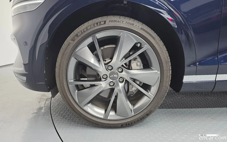 Genesis GV70 2.5T 2WD 2023 — миниатюра 5