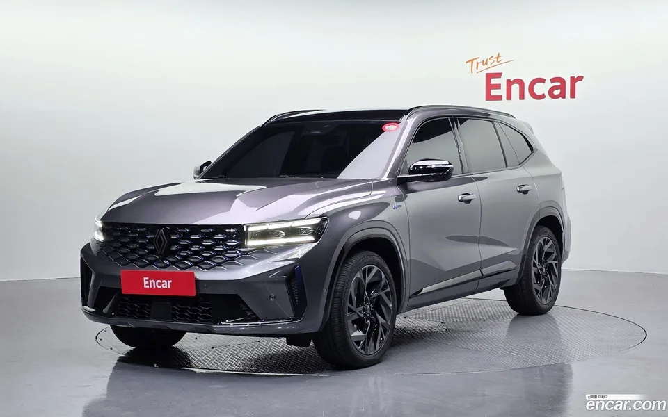 Renault Samsung Grand Koleos 1.5 E-TECH 2WD 2025 — фото 1, купить с доставкой в Москву