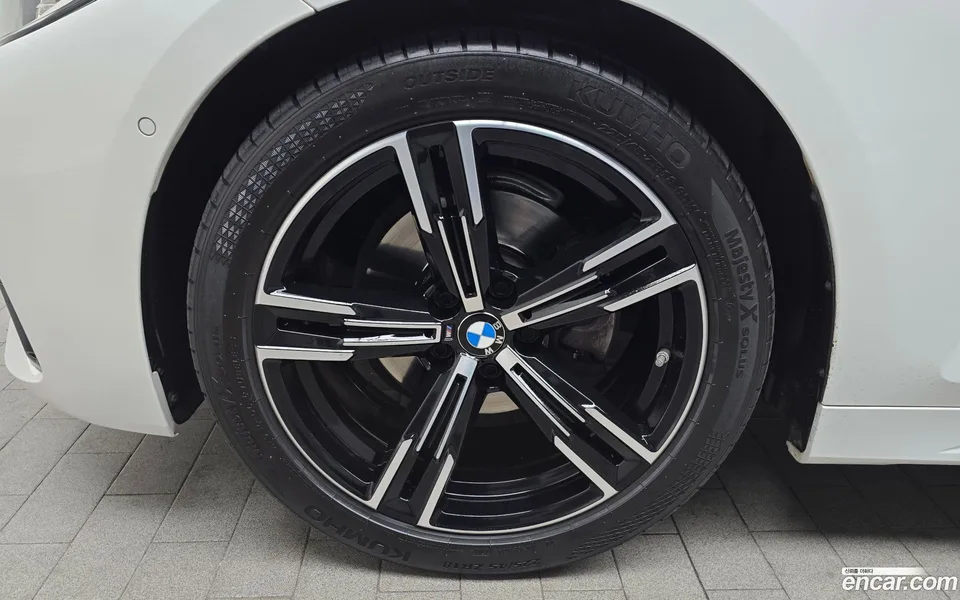 BMW 4 Series 420i M 2022 — миниатюра 5