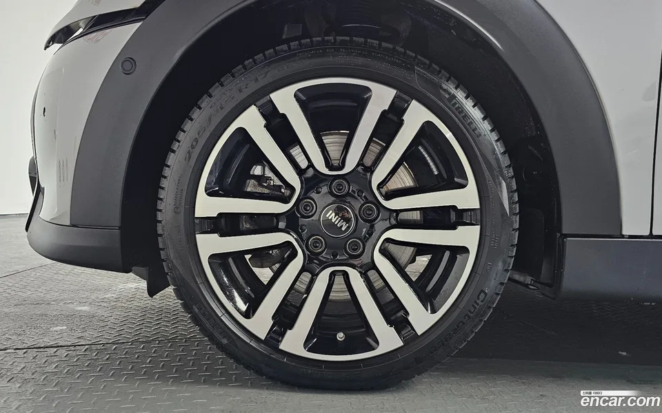MINI Cooper S 5 2023 — миниатюра 5