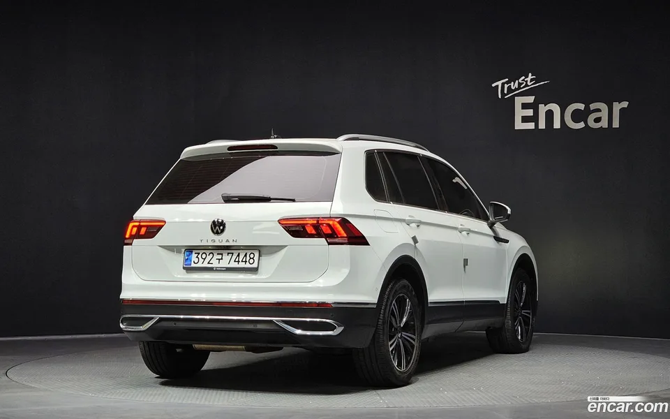 Volkswagen Tiguan 2.0 TDI 2022 — миниатюра 2