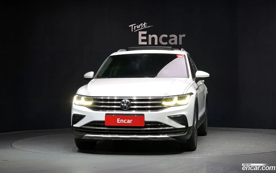 Volkswagen Tiguan Allspace 2.0 TSI 2022 — миниатюра 3