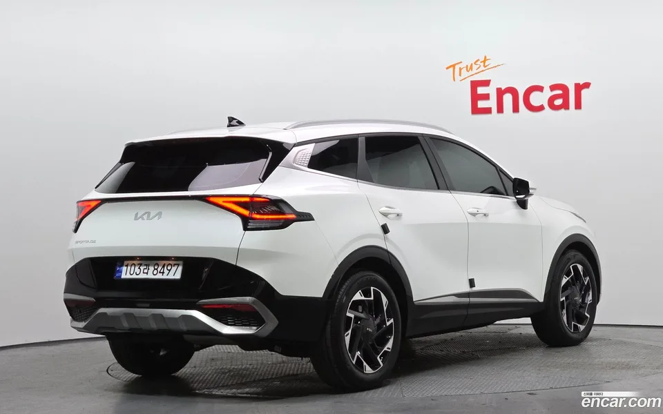 Kia Sportage 2.0 2WD 2023 — миниатюра 2