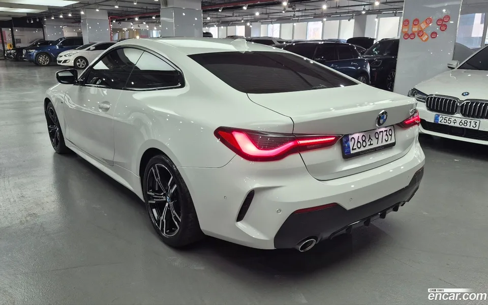 BMW 4 Series 420i M 2023 — миниатюра 4