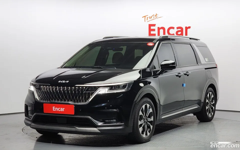 Kia Carnival 9 2023 — фото 1, купить с доставкой в Москву
