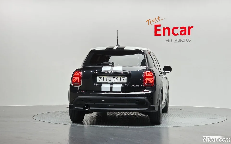 MINI Cooper 5 2023 — миниатюра 4