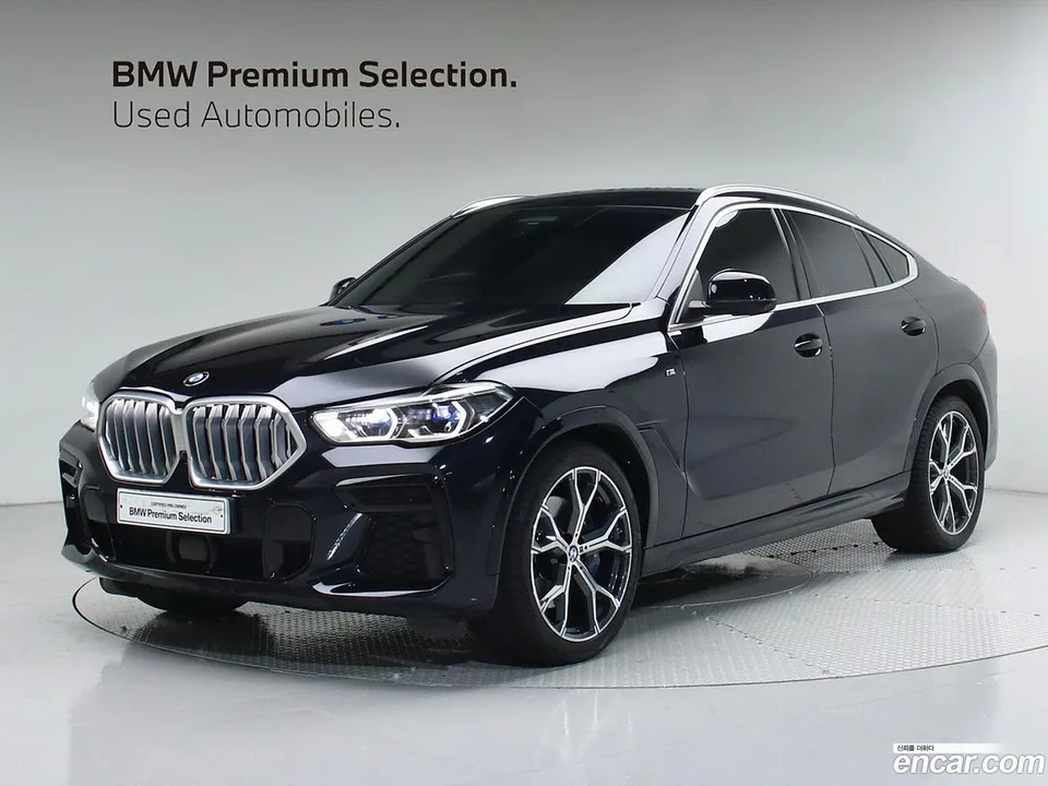 BMW X6 xDrive30d M 2022 — фото 1, купить с доставкой в Москву