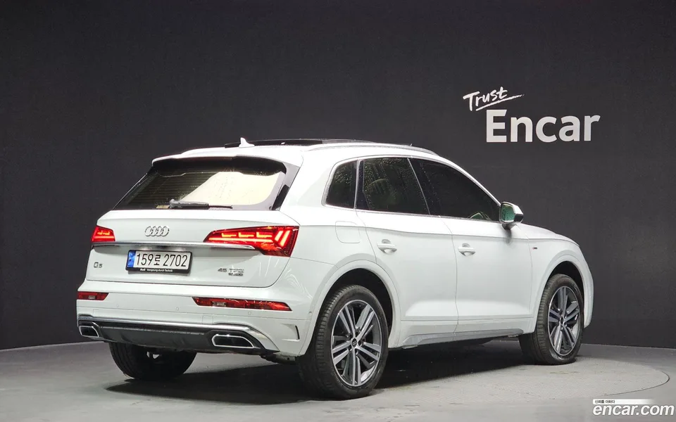 Audi Q5 45 TFSI 2023 — миниатюра 2
