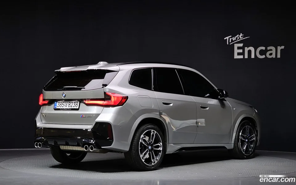 BMW X1 M35i xDrive 2025 — миниатюра 2