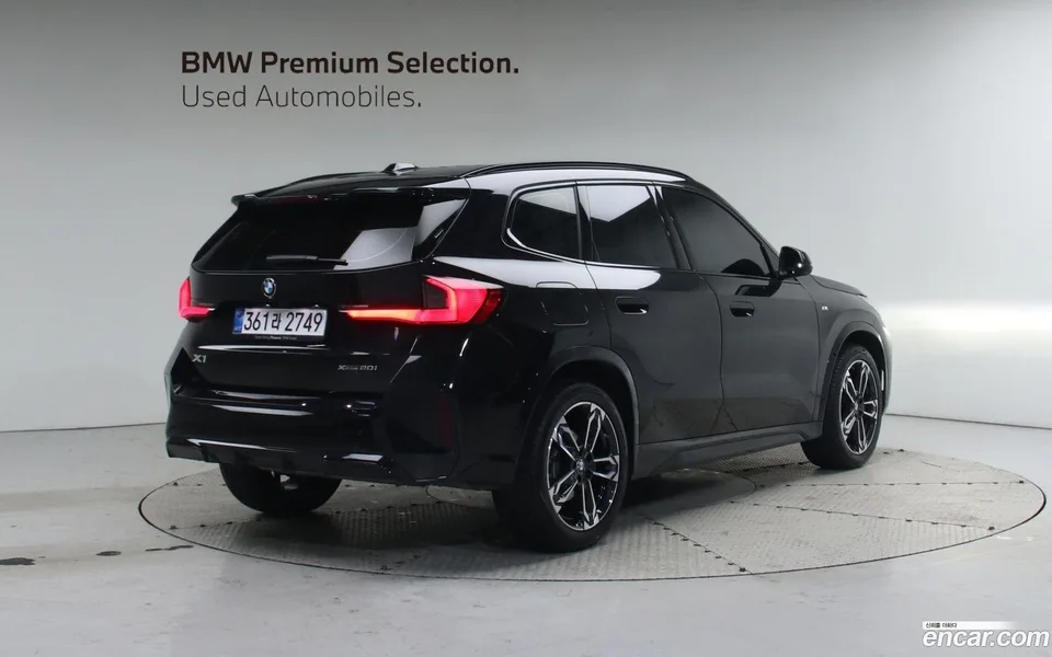 BMW X1 xDrive 20i M 2025 — миниатюра 4