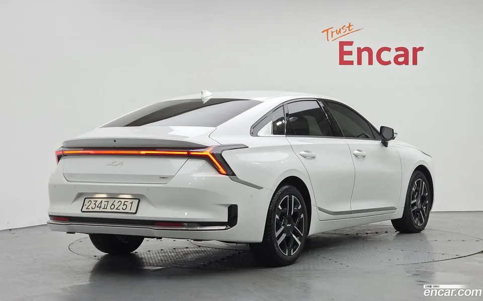 Kia K8 Hybrid 2024 — миниатюра 2