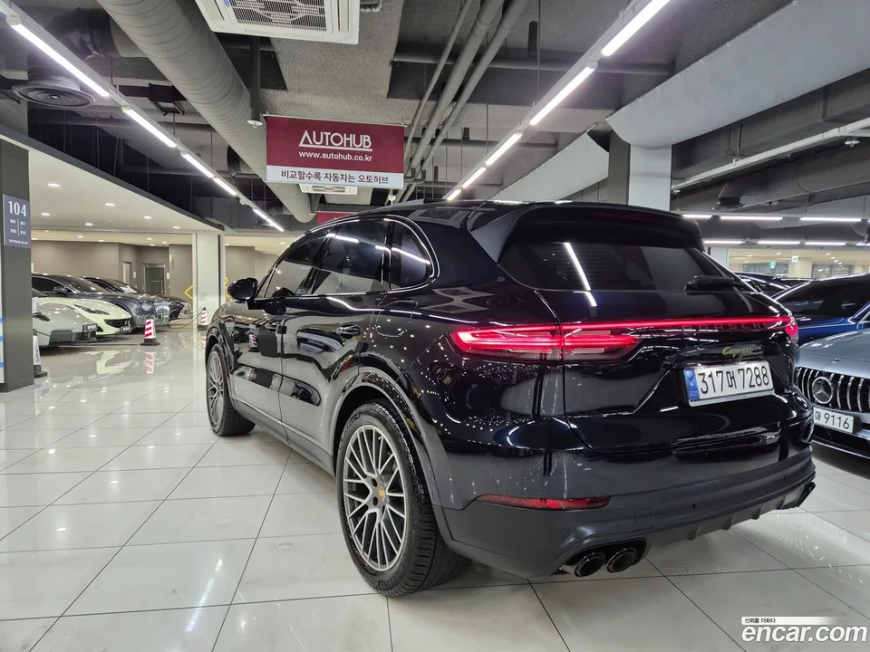 Porsche Cayenne 3.0 E- 2023 — миниатюра 4