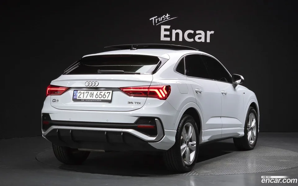 Audi Q3 35 TDI 2023 — миниатюра 2