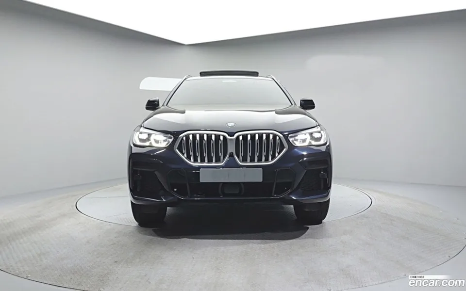 BMW X6 xDrive40i M 2022 — миниатюра 3