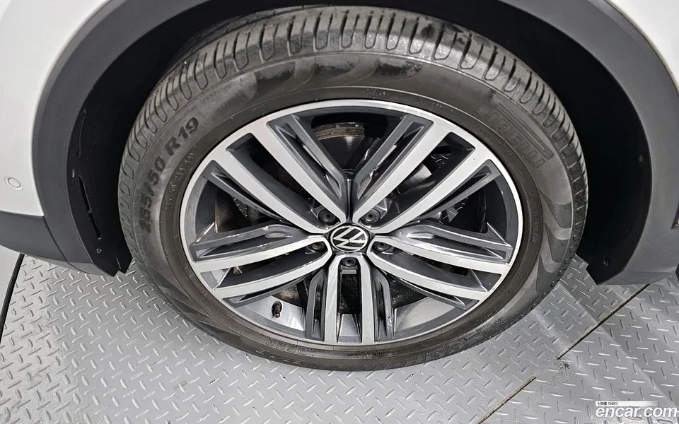 Volkswagen Tiguan 2.0 TDI 2022 — миниатюра 5