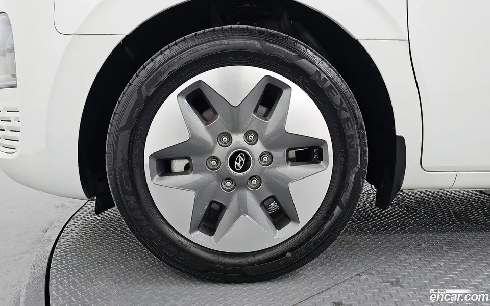 Hyundai Staria 4WD 9 2023 — миниатюра 5