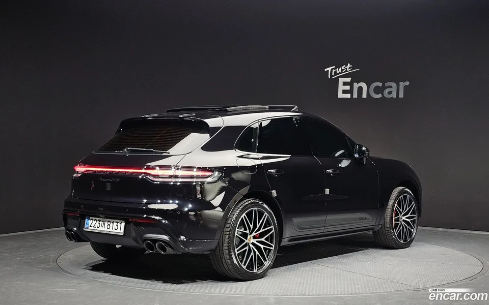 Porsche Macan 2.9 GTS 2023 — миниатюра 2