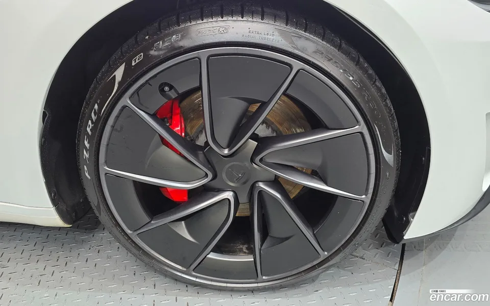 Tesla Model 3 AWD 2024 — миниатюра 5