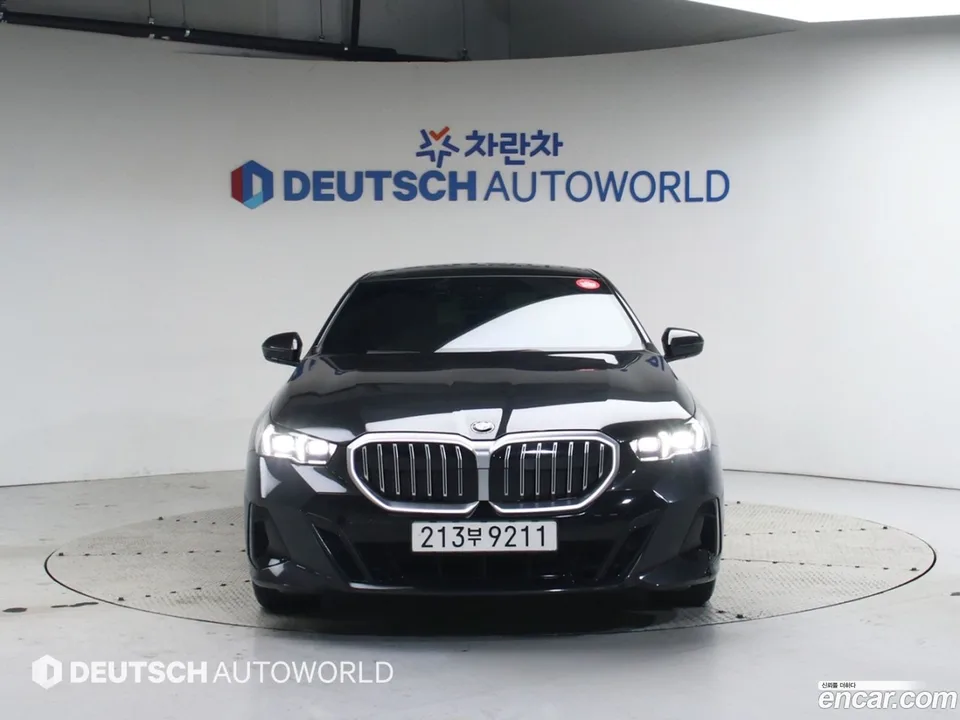 BMW 5 Series 523d M 2025 — миниатюра 3