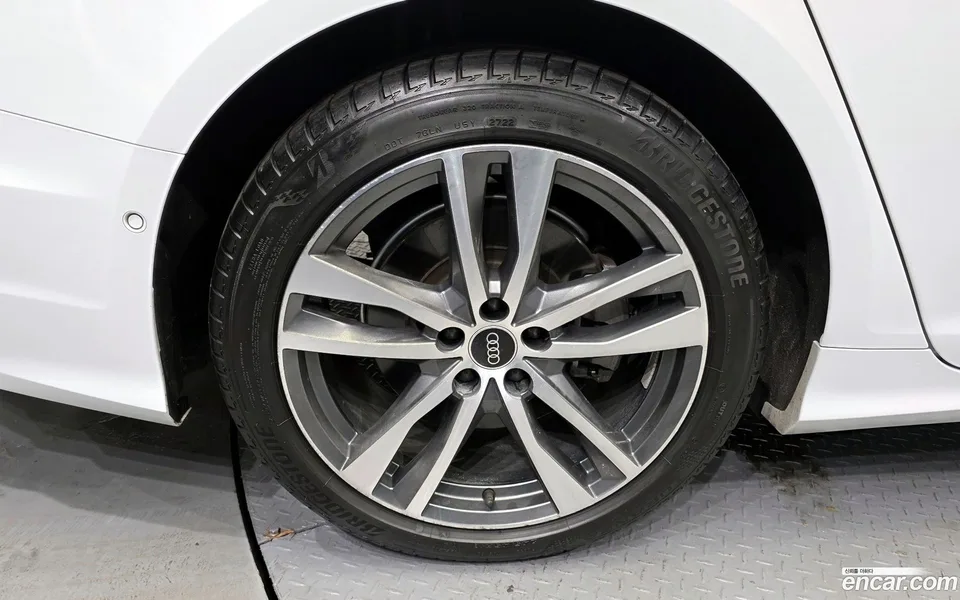 Audi A6 45 TFSI 2023 — миниатюра 5
