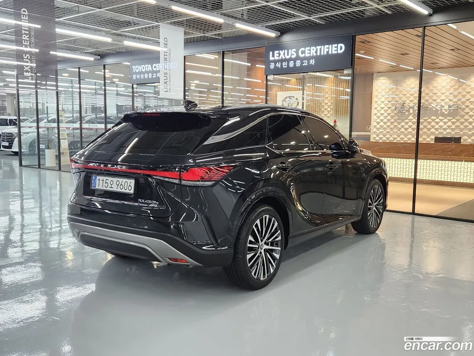 Lexus RX 450h+ 2025 — миниатюра 2