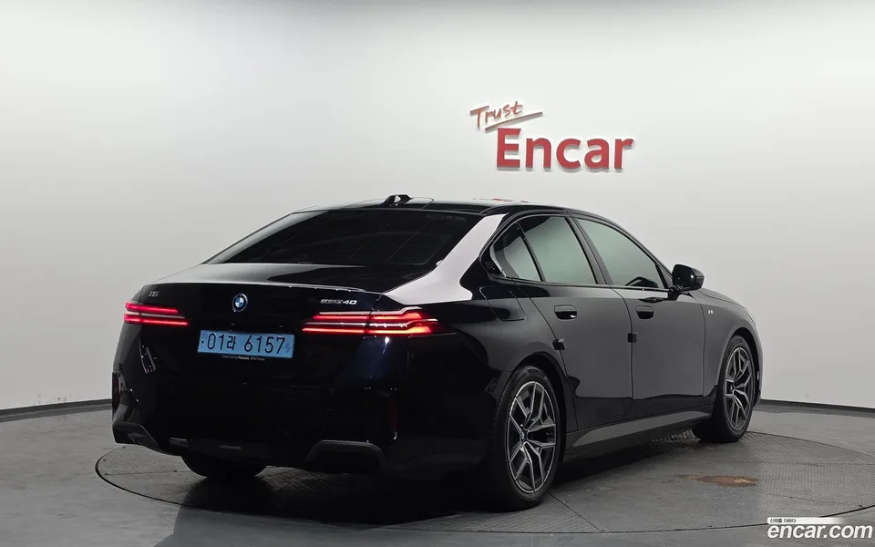 BMW i5 eDrive 40 M 2025 — миниатюра 2