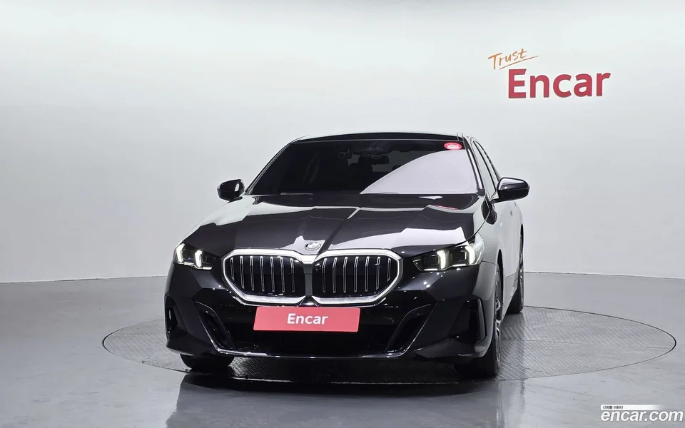 BMW 5 Series 520i M 2024 — миниатюра 3