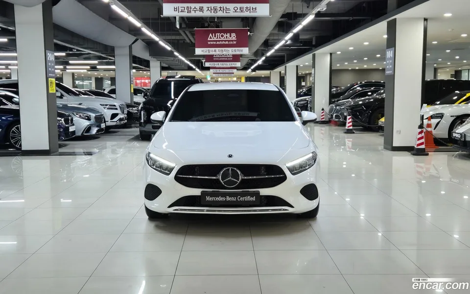 Mercedes-Benz A-Class A220 2025 — миниатюра 3