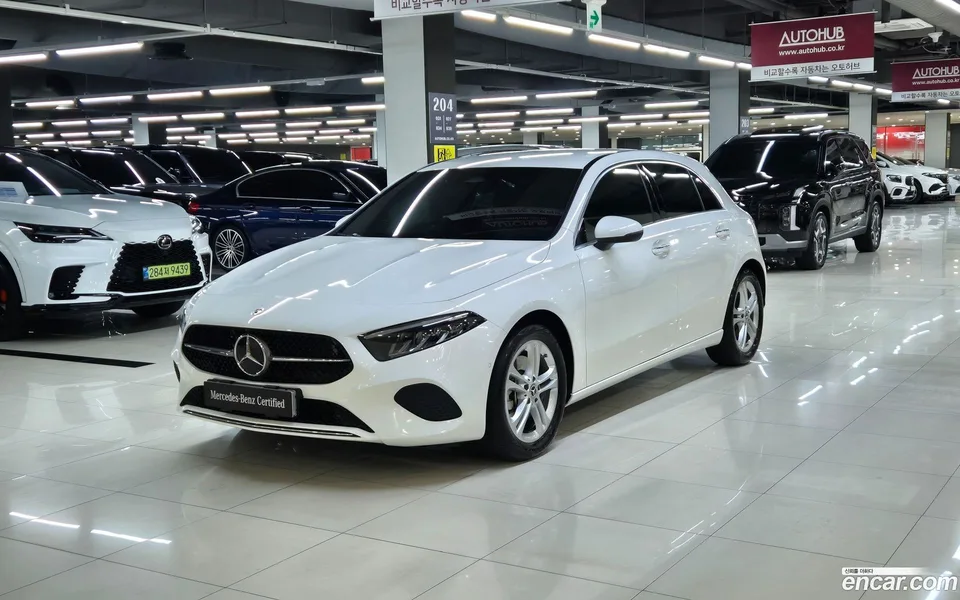 Mercedes-Benz A-Class A220 2025 — фото 1, купить с доставкой в Москву