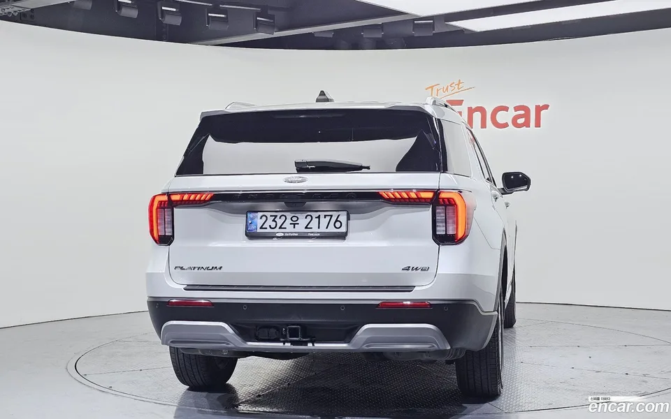 Ford Explorer 2.3 4WD 2025 — миниатюра 4