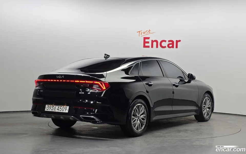 Kia K5 Hybrid 2022 — миниатюра 2