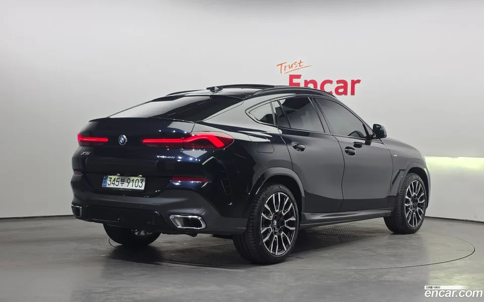 BMW X6 xDrive40i M 2025 — миниатюра 2