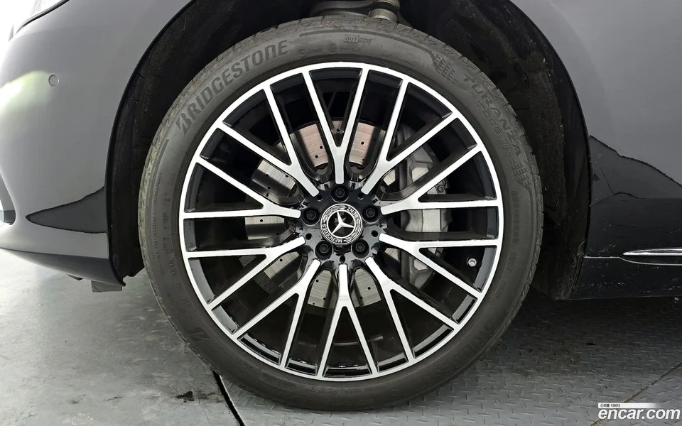 Mercedes-Benz S-Class S580L 4MATIC 2025 — миниатюра 5