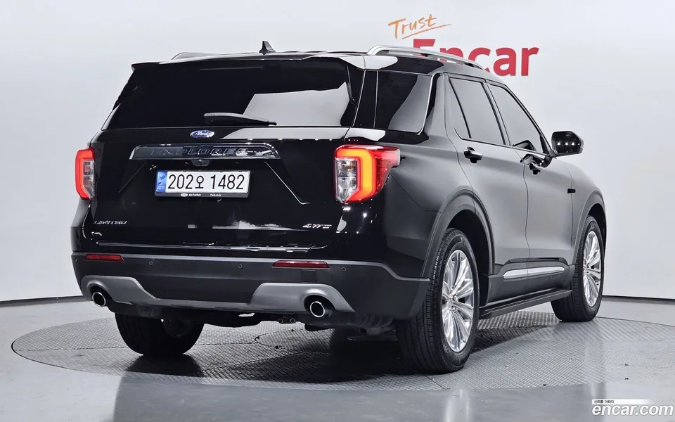 Ford Explorer 2.3 4WD 2022 — миниатюра 2