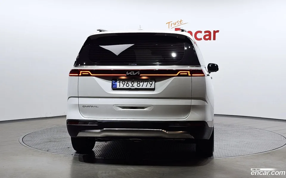 Kia Carnival 9 2023 — миниатюра 4