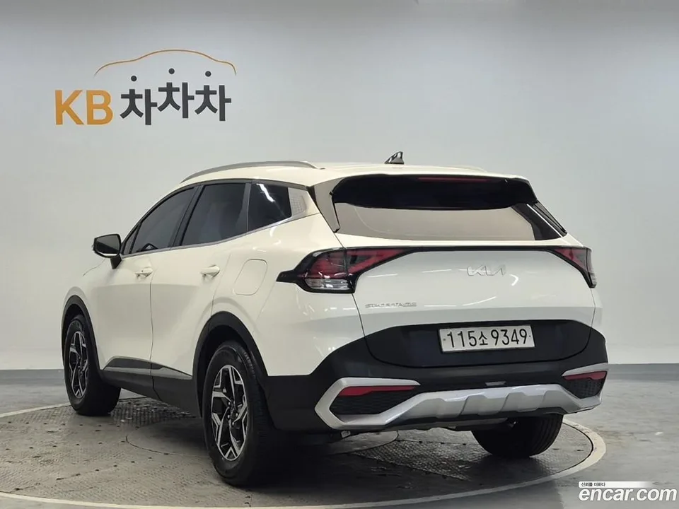 Kia Sportage 1.6 2WD 2022 — миниатюра 2