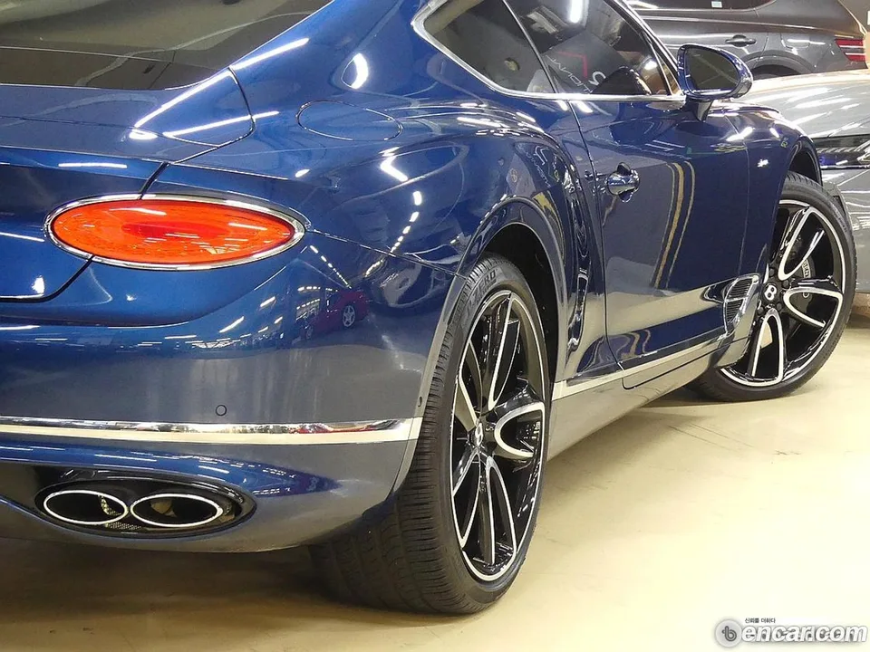 Bentley Continental GT 4.0 GT 2023 — миниатюра 4