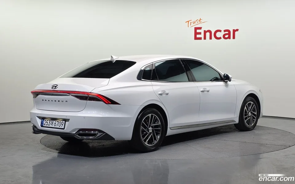 Hyundai Grandeur IG 3.0 LPi 2022 — миниатюра 2