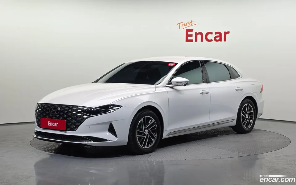 Hyundai Grandeur IG 3.0 LPi 2022 — фото 1, купить с доставкой в Москву