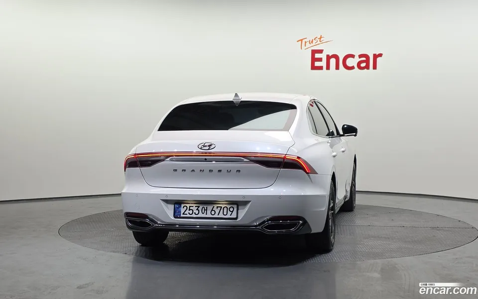 Hyundai Grandeur IG 3.0 LPi 2022 — миниатюра 4