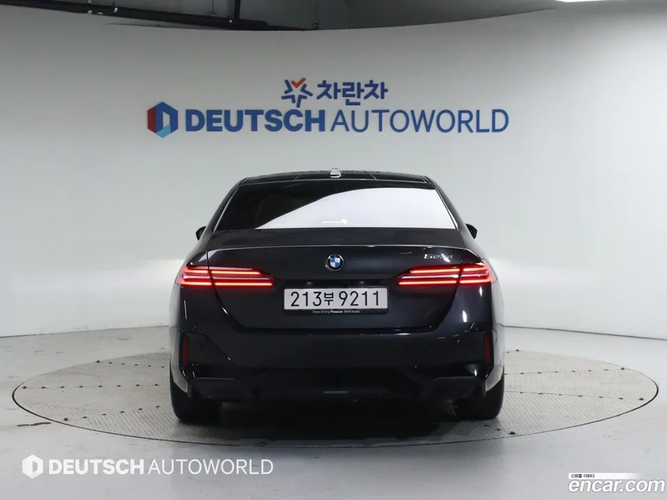BMW 5 Series 523d M 2025 — миниатюра 4