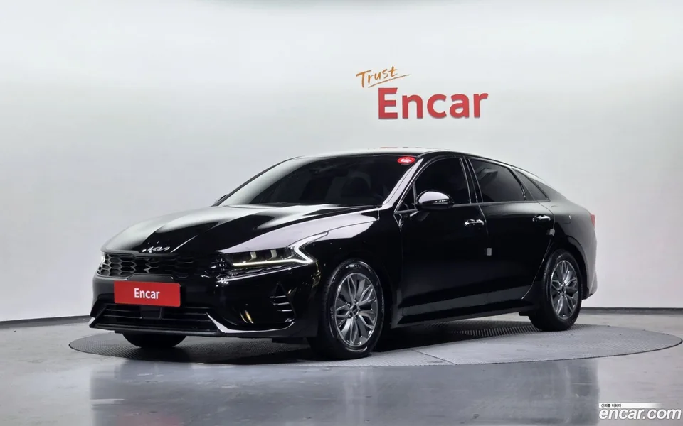 Kia K5 Hybrid 2023 — фото 1, купить с доставкой в Москву