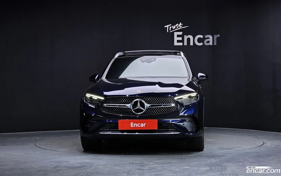 Mercedes-Benz GLC-Class GLC300 4MATIC AMG Line 2024 — миниатюра 3